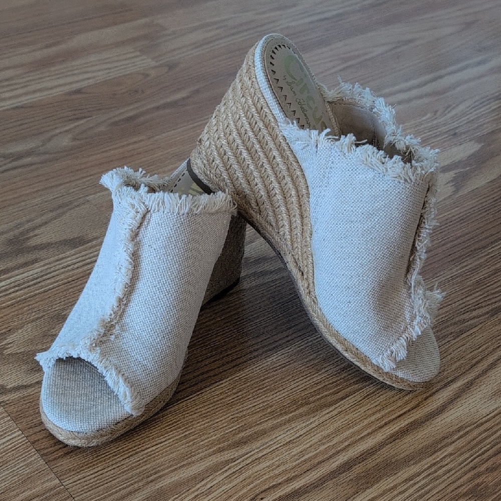 Circus By Sam Edelman Cream Espadrille Wedge Sandals NWOT